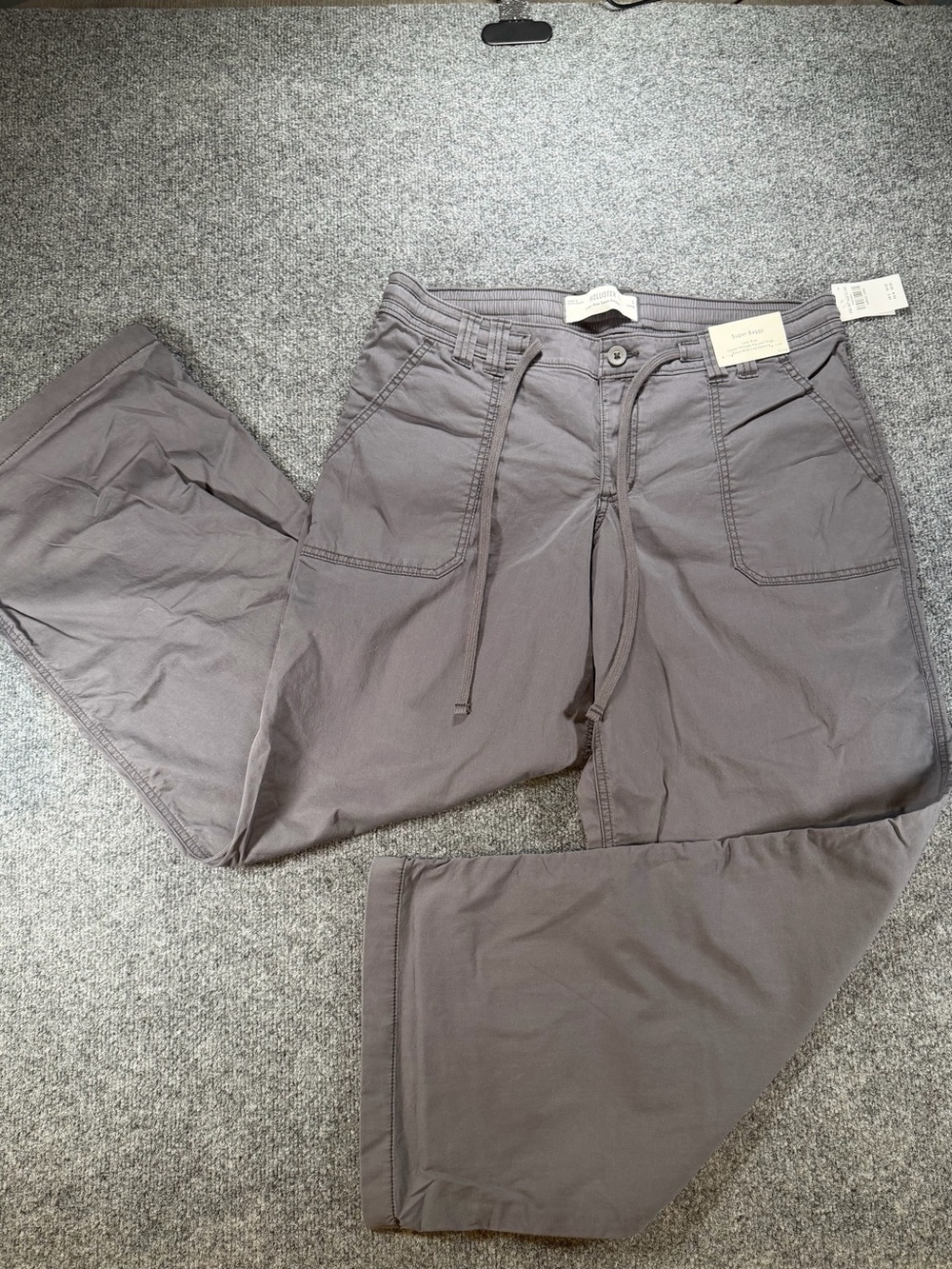 Hollister Woman’s Low Rise Super Baggy Casual Drawstring Pants Gray L Long NWT